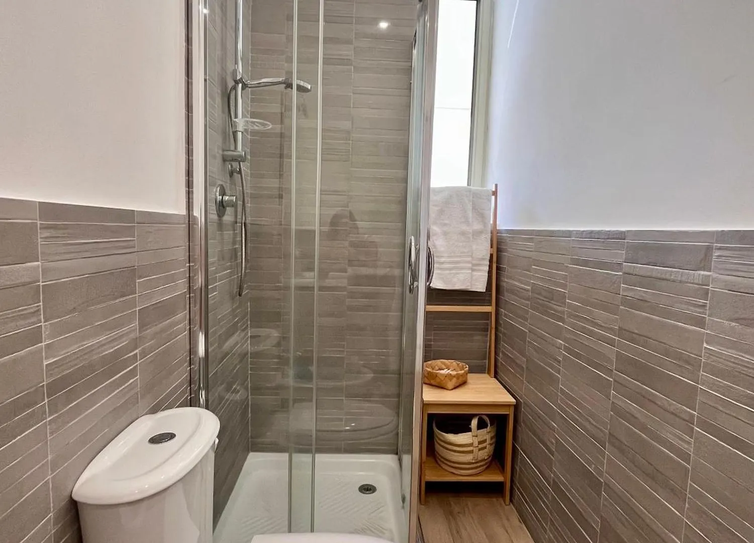 Apartament Happy Home Katania